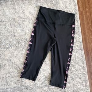 Yoga exercise workout cropped athletic leggings black with floral strip on sides